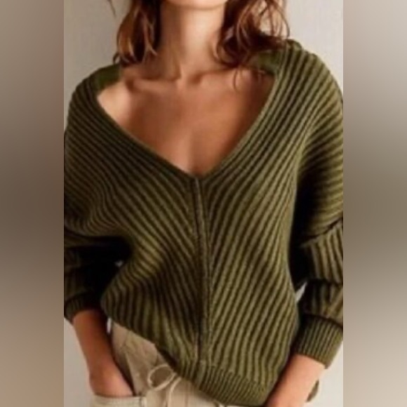 Free People Sweaters - Free People - We The Free Freeway V-Neck Sweater - Medium